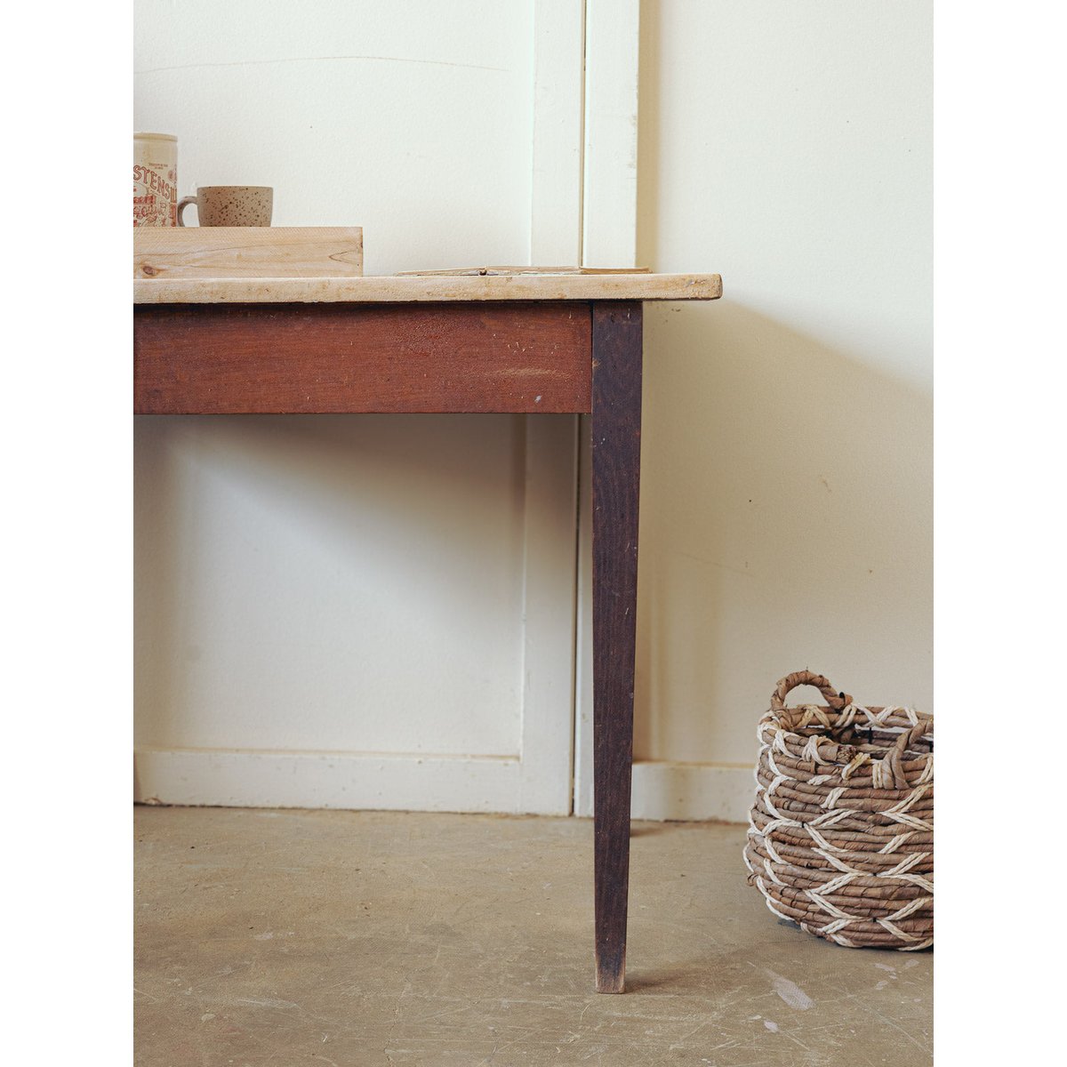 Table d'auberge rénovée Romy N°1428 - Bon état bois clair, DEBONGOUT