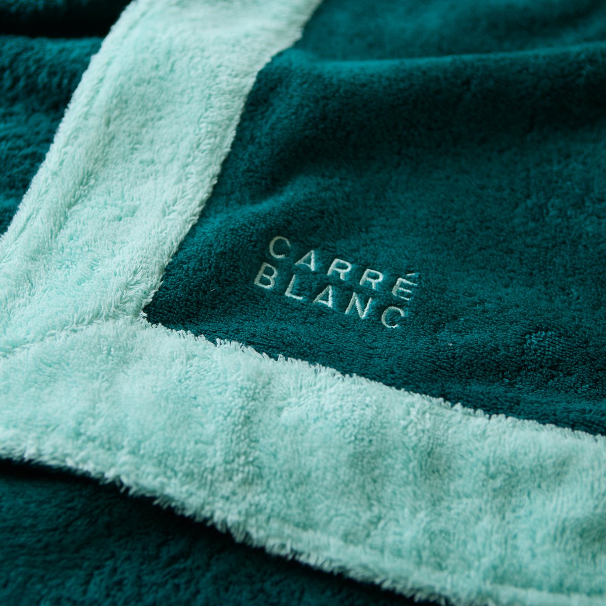 Drap de plage coton GREG 2026 emeraude, CARRE BLANC
