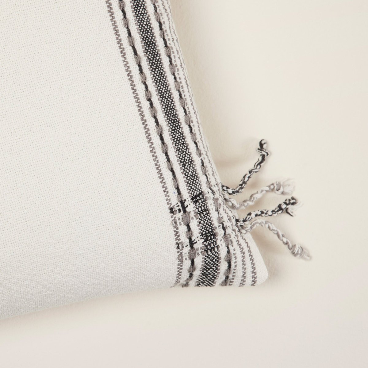 Housse De Coussin en Coton au tissage rayé PAVANI blanc et noir, MADURA