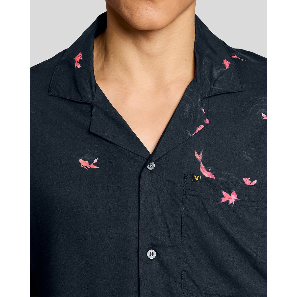 Chemise resort poisson rouge graphique bleu foncé marine/ vif rose, LYLE & SCOTT