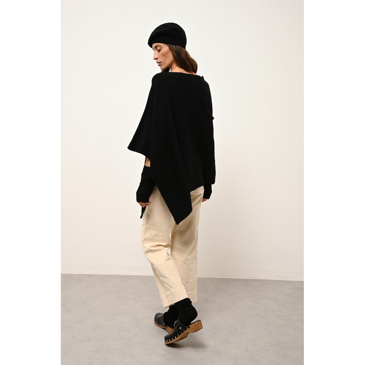 Poncho 4 Fils Ivoire Ashley noir, JUST CASHMERE