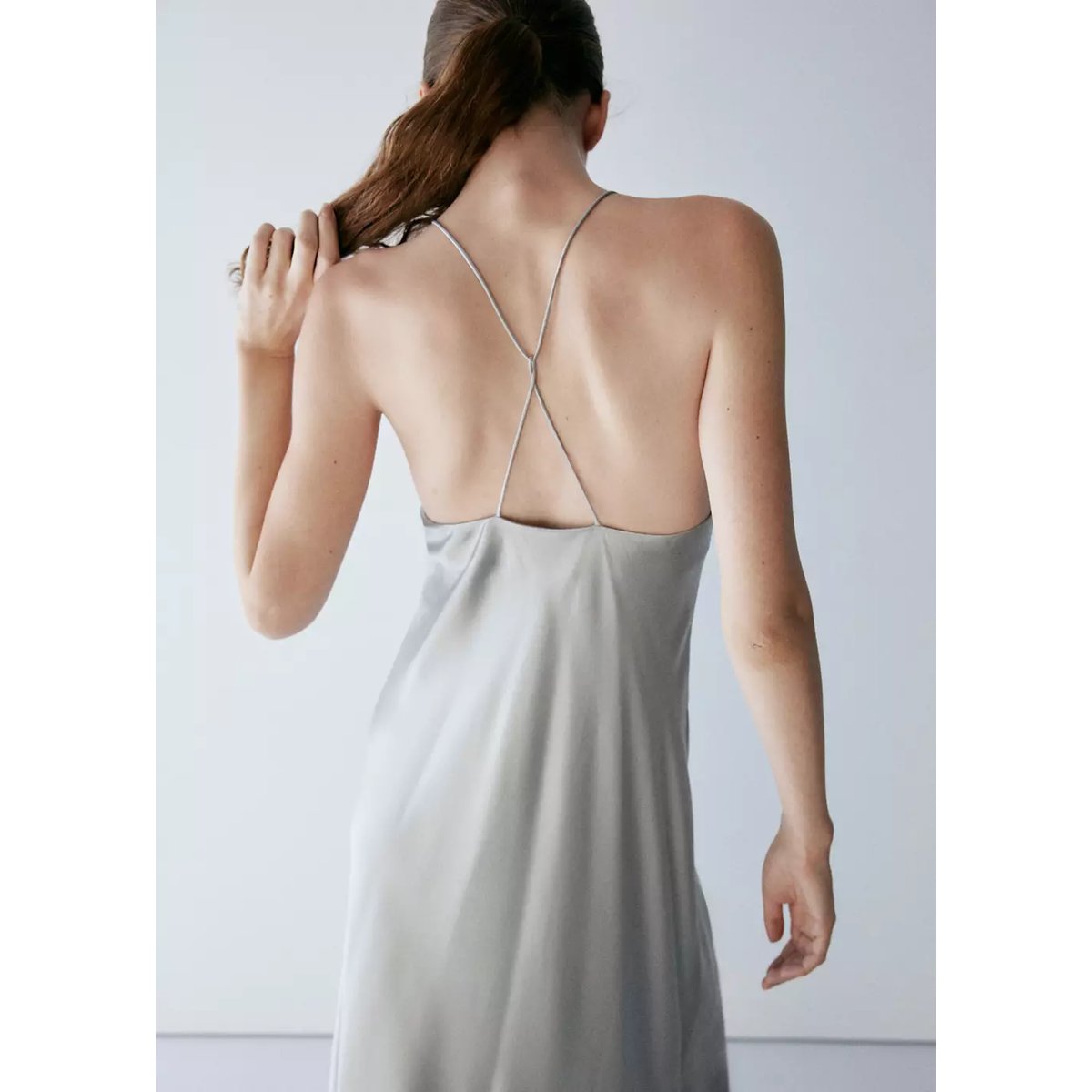 Nuisette soie à bretelles argent, MANGO