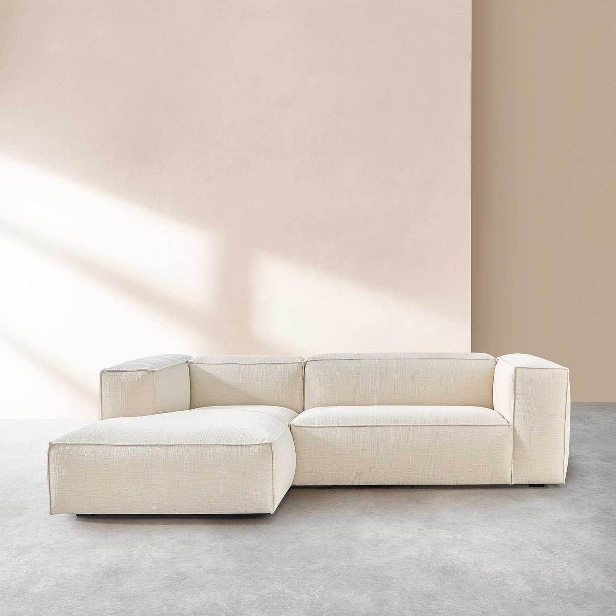 Canapé d'angle en tissu bouclette courte EDWIN ivoire, HABITAT