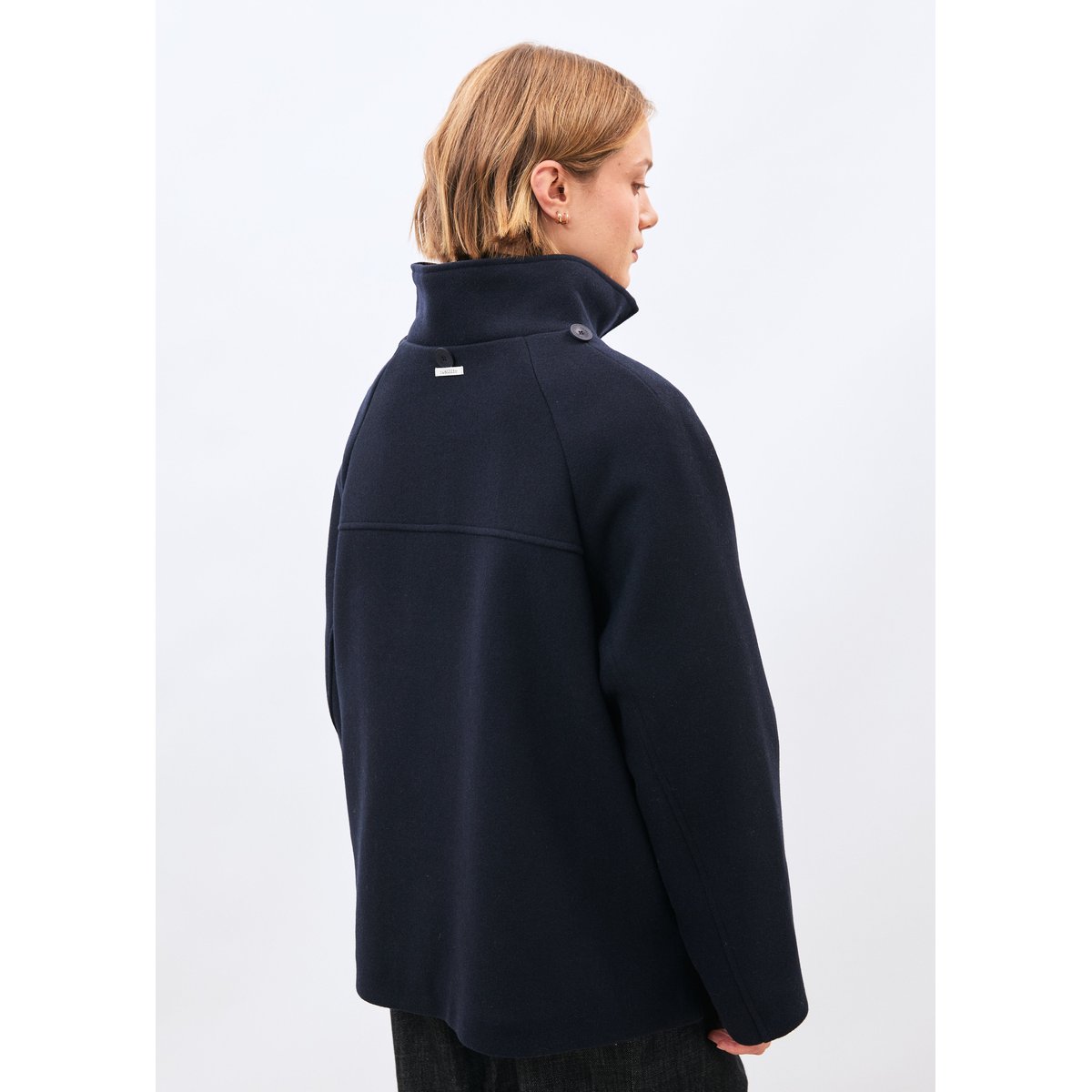 Manteau court oversize col montant navy, HUMILITY