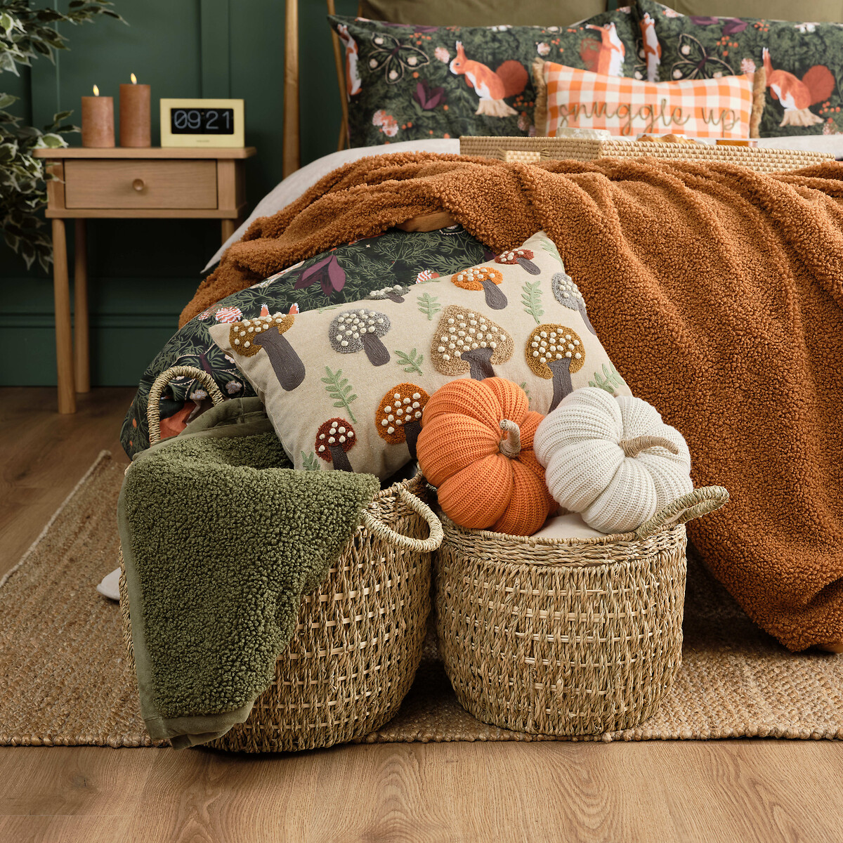Knitted Pumpkin Décor/Cushion cream, ÉDITÉ