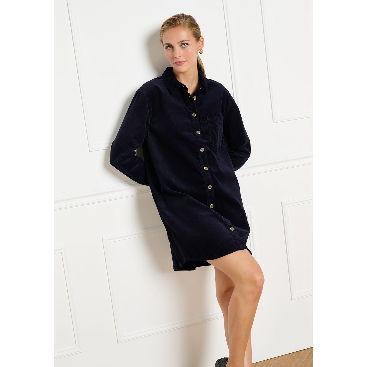 Robe chemise en velours côtelé bleu marine, LOLALIZA