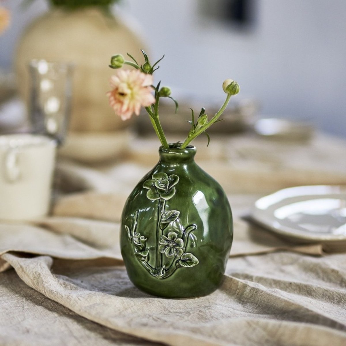 Petit vase grès fleurs sculptées Ramia vert, BLOOMINGVILLE