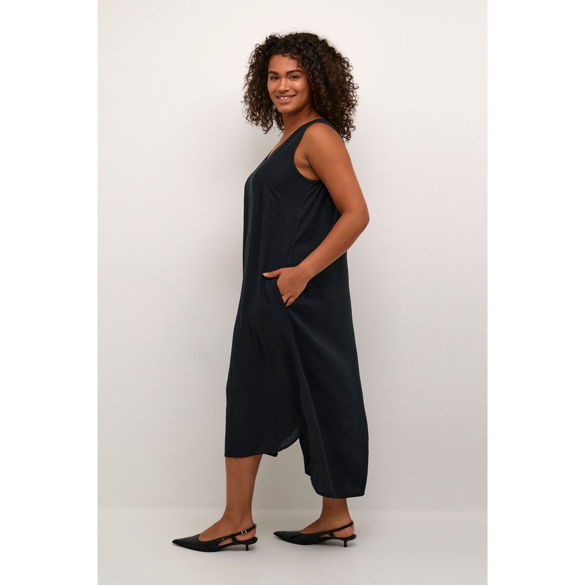 Robe noir black deep, KAFFE CURVE