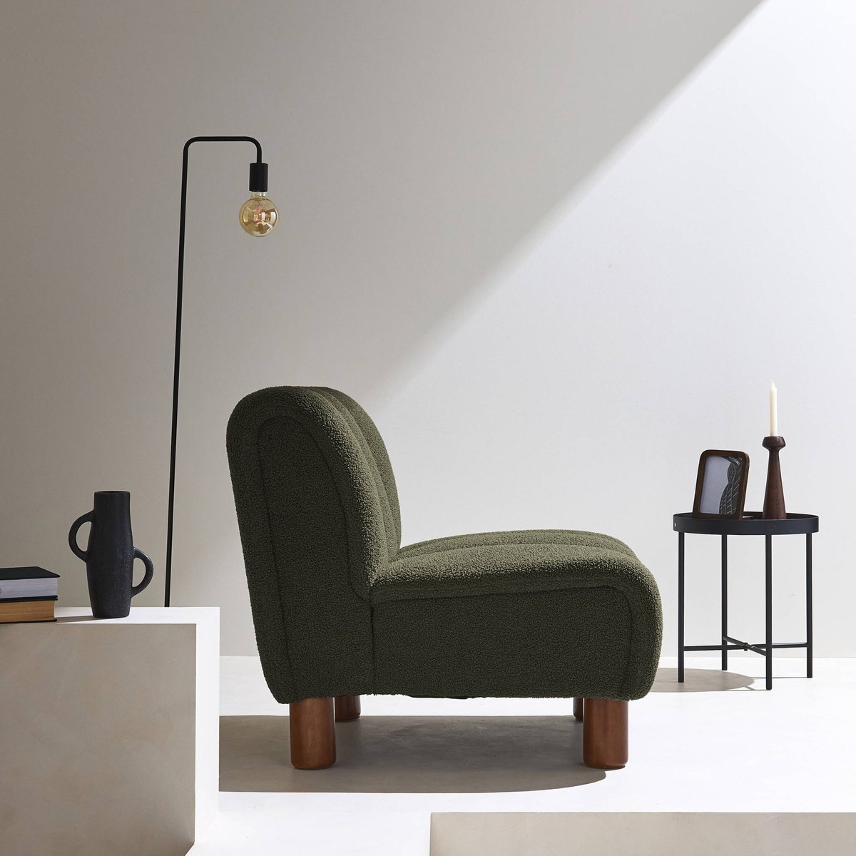 Fauteuil relax pieds arrondis bois d'hévéa et bouclette ANGEL kaki foncé, SWEEEK