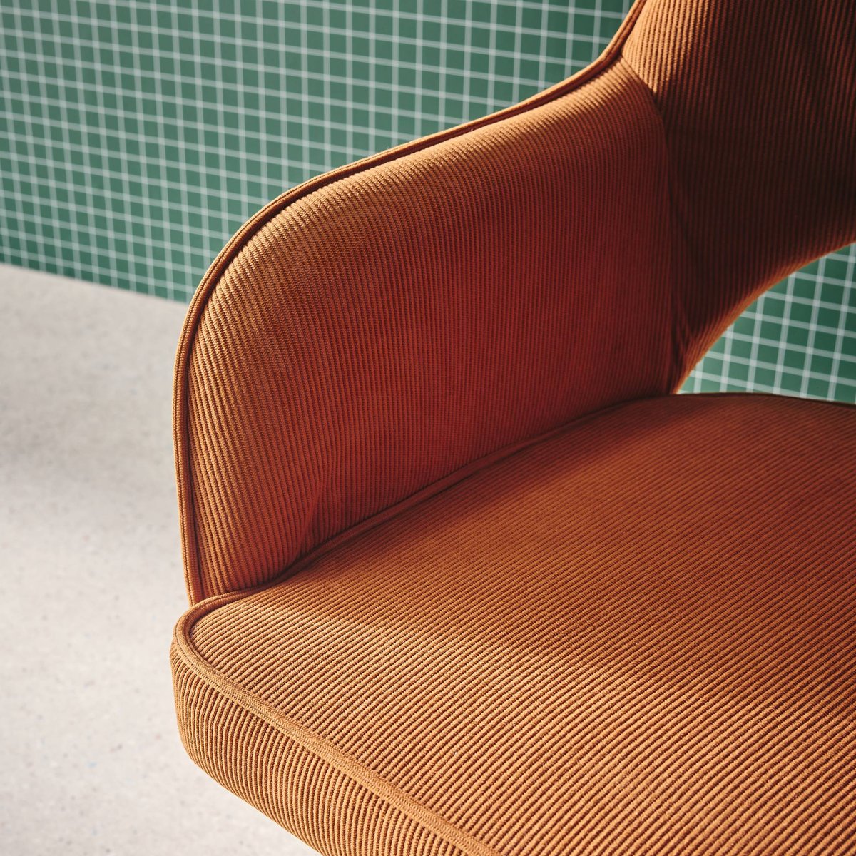 Chaise de bureau à roulettes velours côtelé piétement chromé JIM camel, SWEEEK