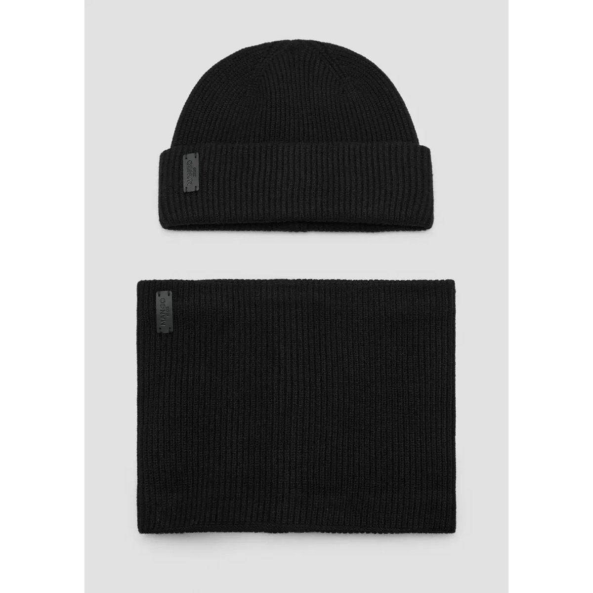 Écharpe en maille côtelée avec logo en relief noir, MANGO KIDS