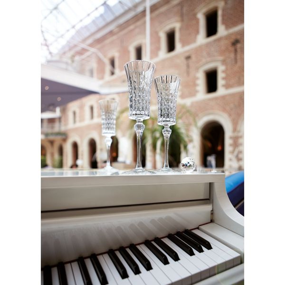 Ensemble 18 verres à pied -LADY DIAMOND transparent, CRISTAL D ARQUES