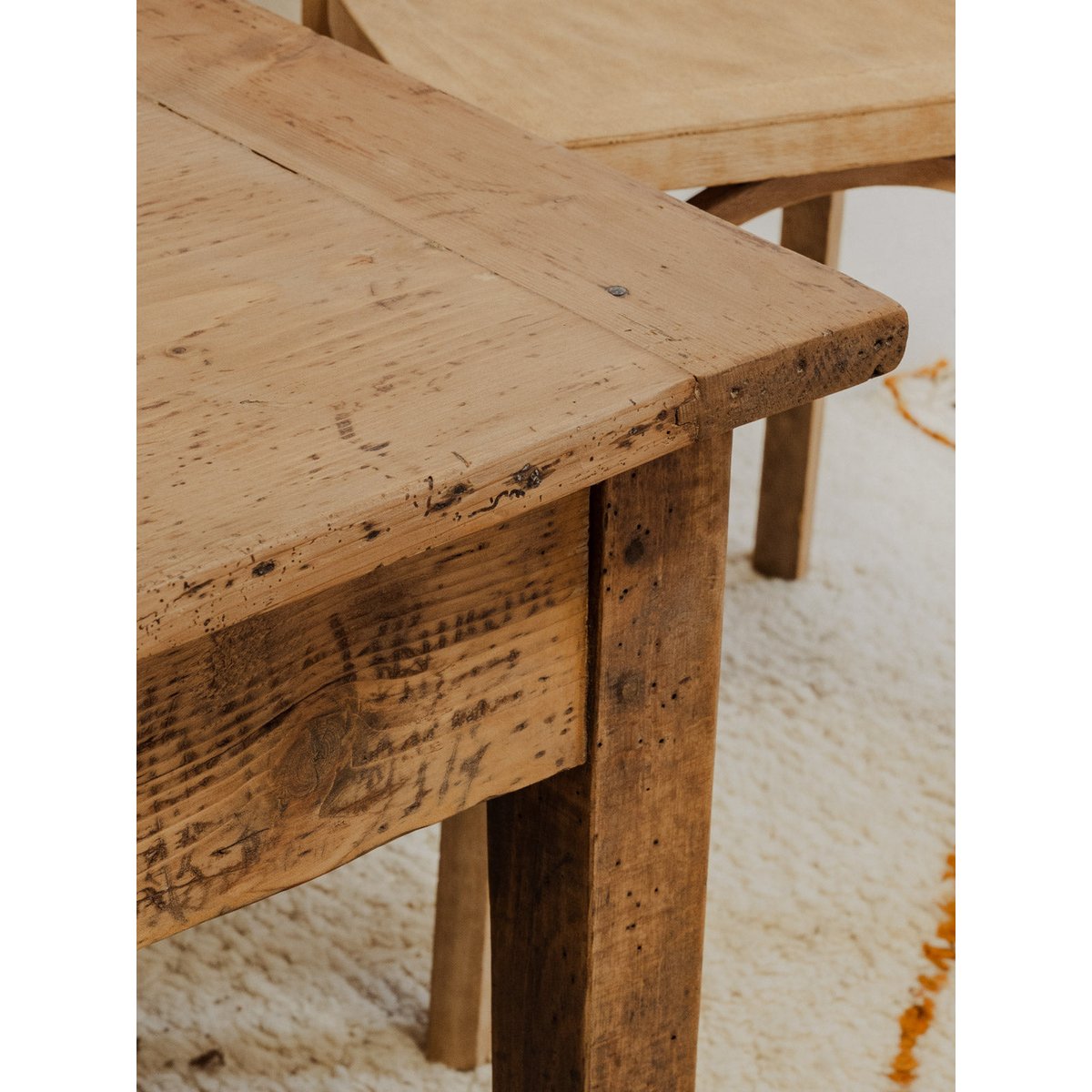 Table basse en bois Léonie N°900 - Bon état bois clair, DEBONGOUT