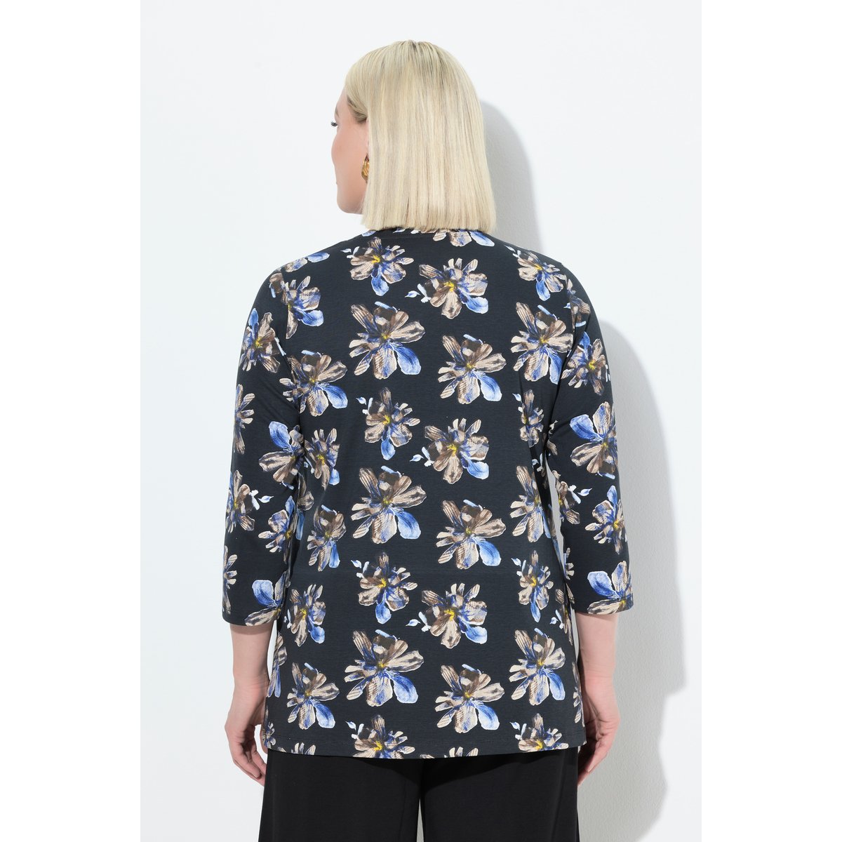 T-shirt décolleté en V et manches 3/4 noir, ULLA POPKEN