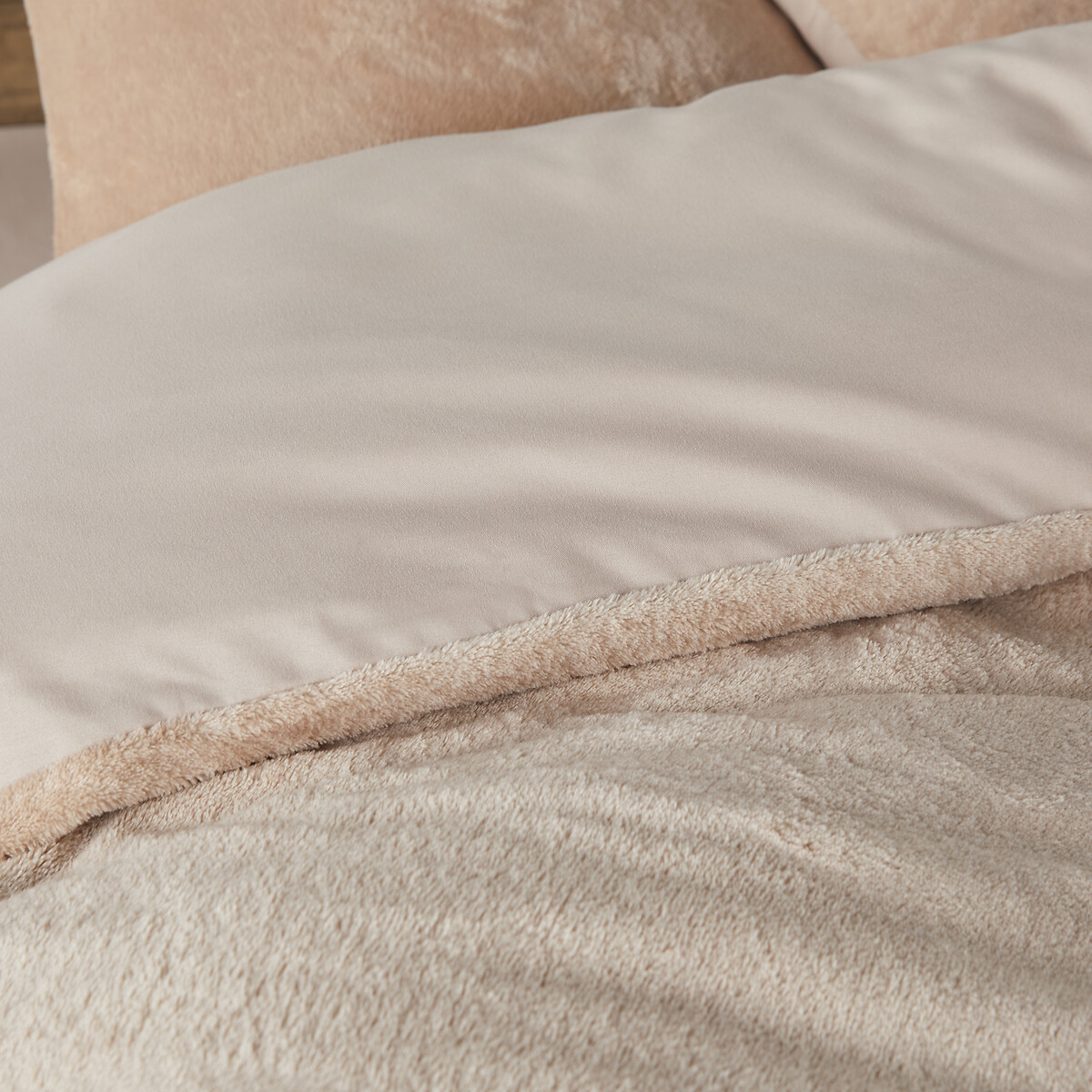 Parure de lit polaire tissu duveteux, taie carrée naturel, SO'HOME