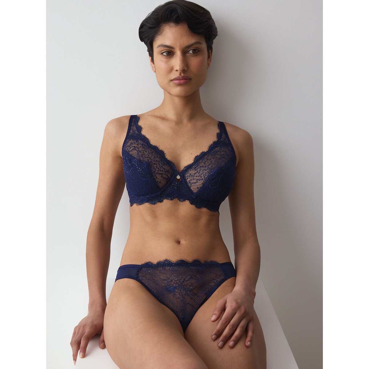 Soutien-gorge emboitant Amourette SPARKLE W bleu marine, TRIUMPH