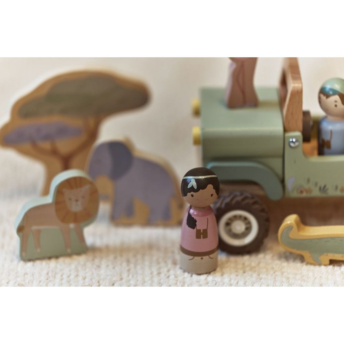 Voiture de Safari et animaux en bois vert, LITTLE DUTCH