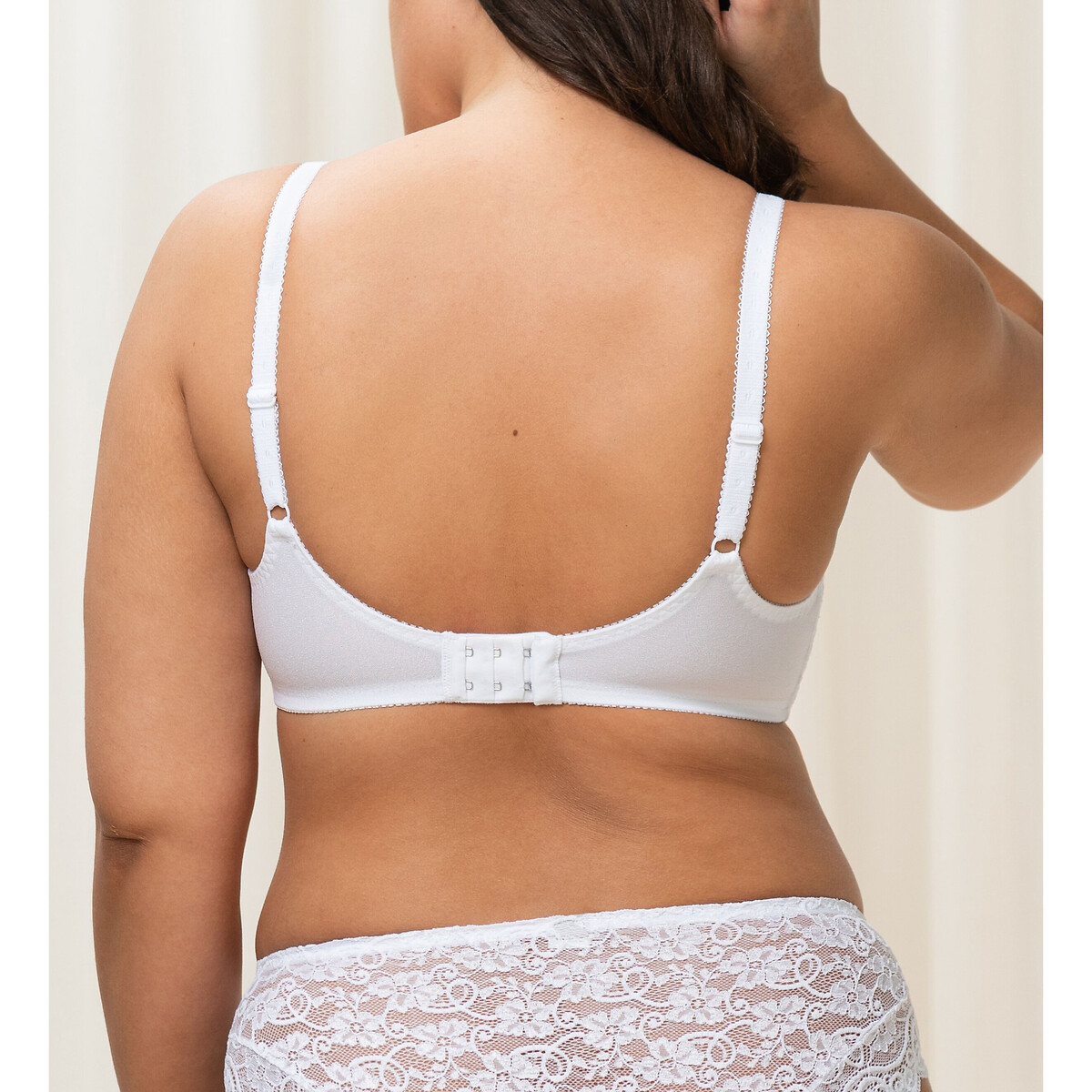 Amourette 300 Bra Without Underwiring white, TRIUMPH