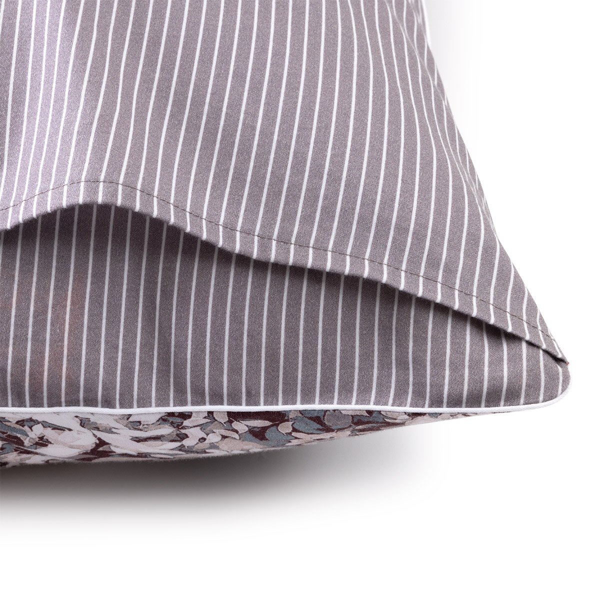 Taie d'oreiller en satin de coton lavé, L OMBRE multicolore, LACOSTE HOME