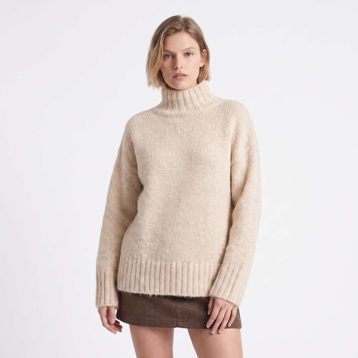 Pull épais col roulé oversize en maille chaude BELINDA beige, ARTLOVE