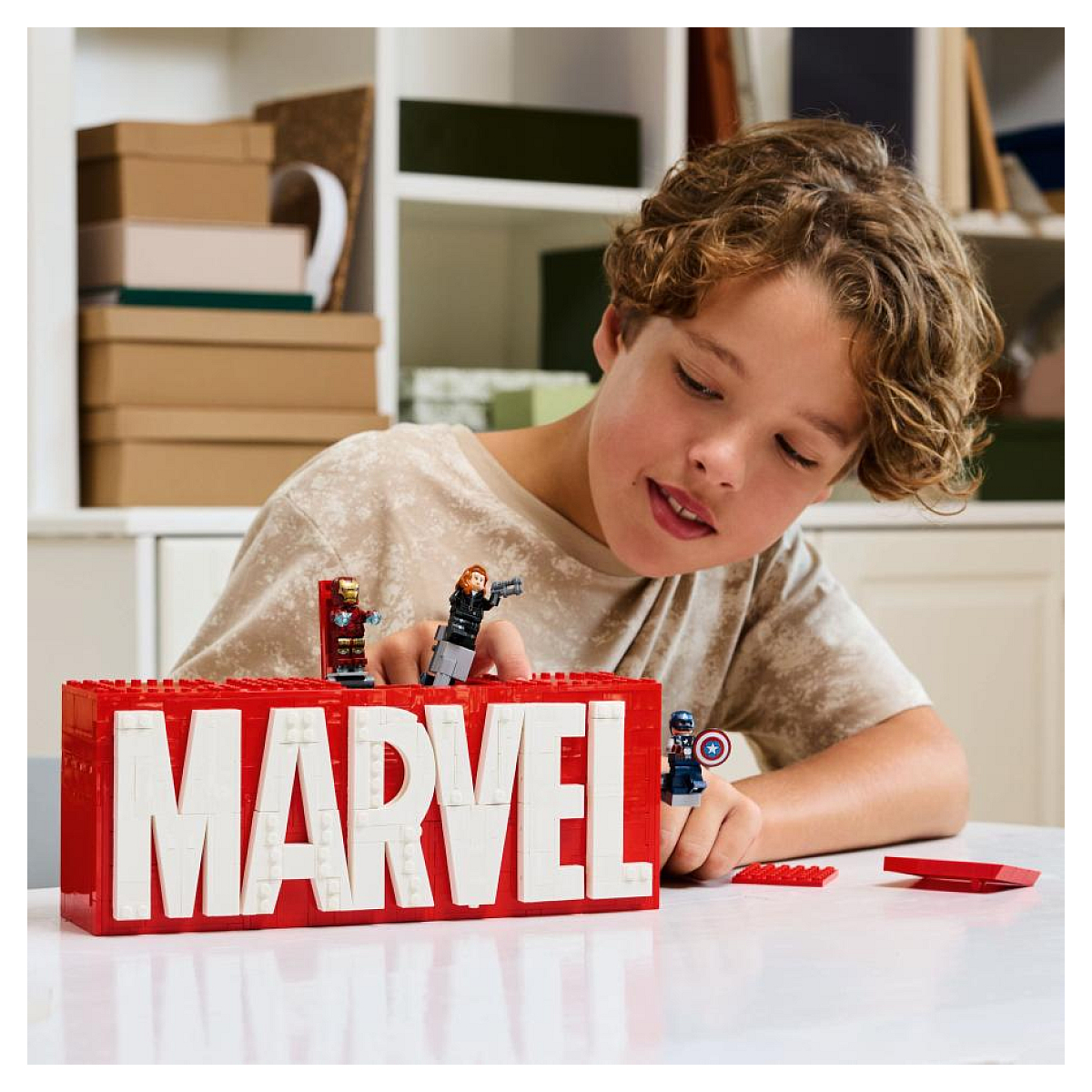 76313 Logo MARVEL et ses super-héros ® Marvel Super Heroes couleur unique, LEGO