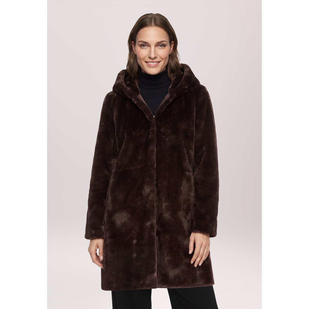 Veste en peluche à capuche marron foncé, BETTY BARCLAY