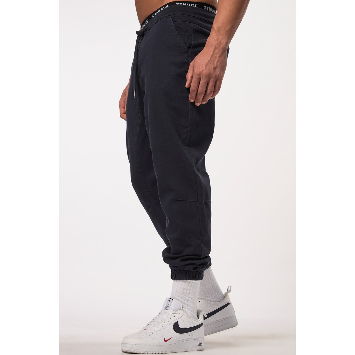 Pantalon bleu marine, STHUGE