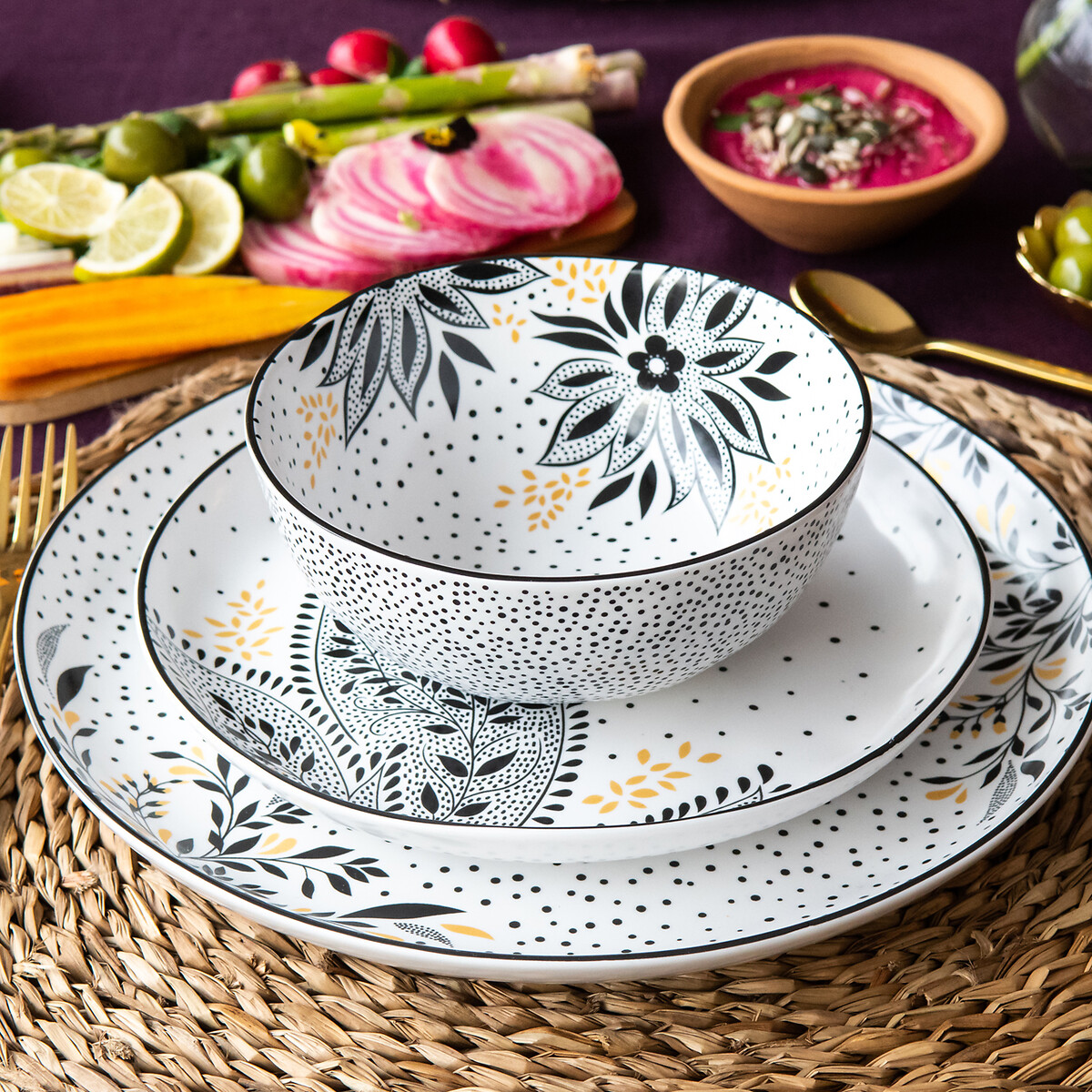 12-Piece Artisanne Noir Dinner Set white, SARA MILLER