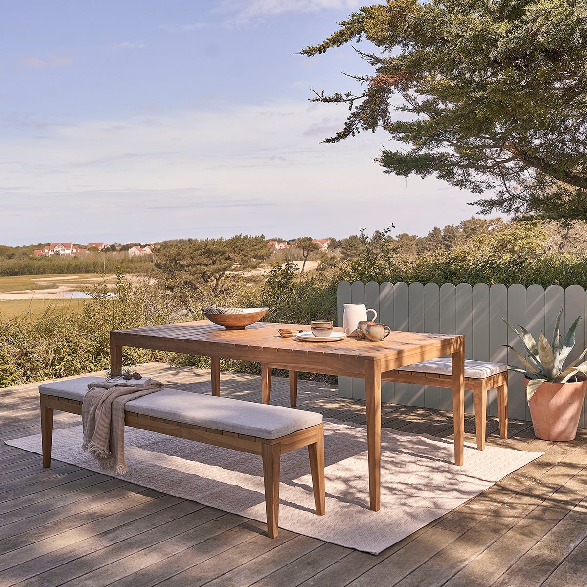 Salon de jardin en teck massif 6/8 places  BARI naturel, BERAH GETAH