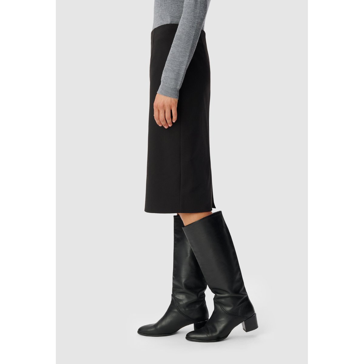 Jupe crayon noir, IKKS