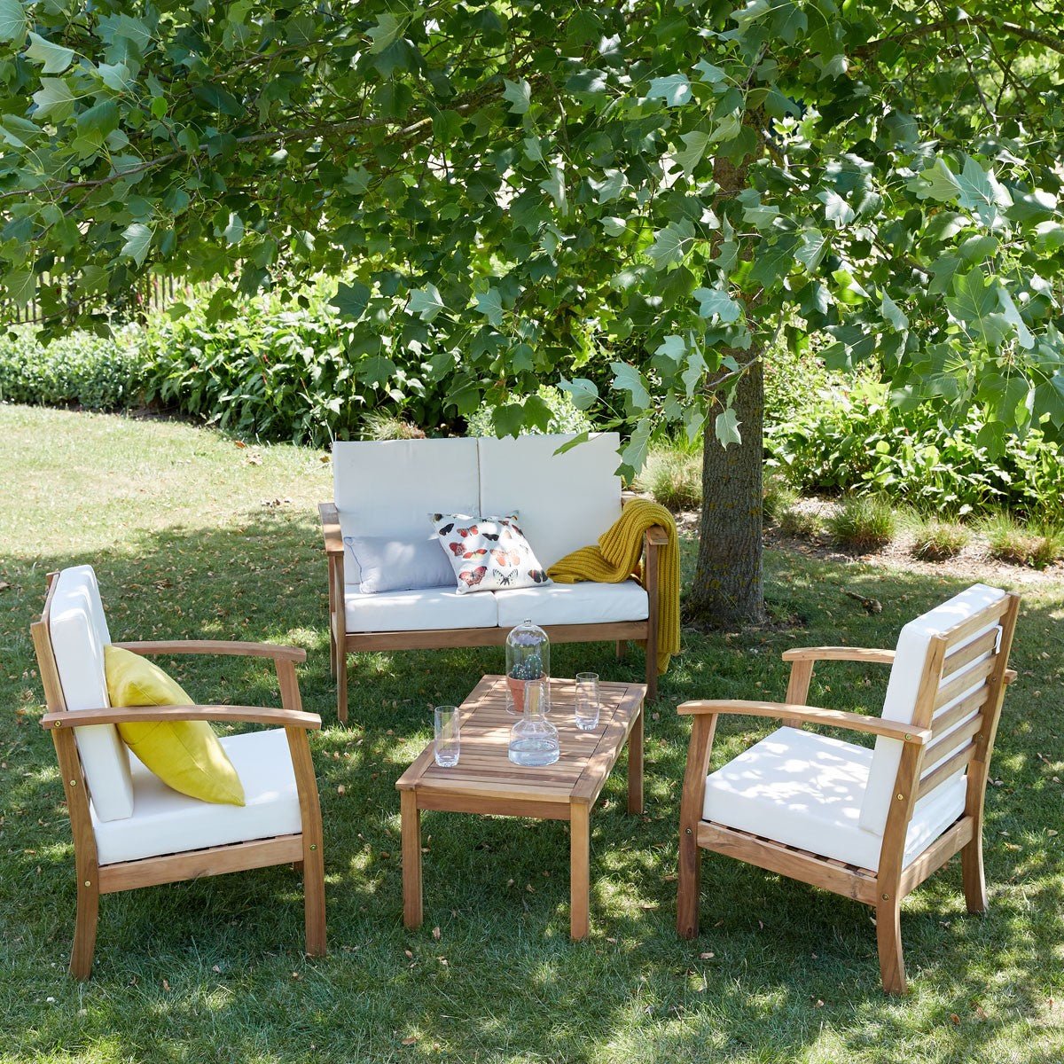 Salon de jardin en bois d'acacia 4 places  HANOÏ blanc, BERAH GETAH