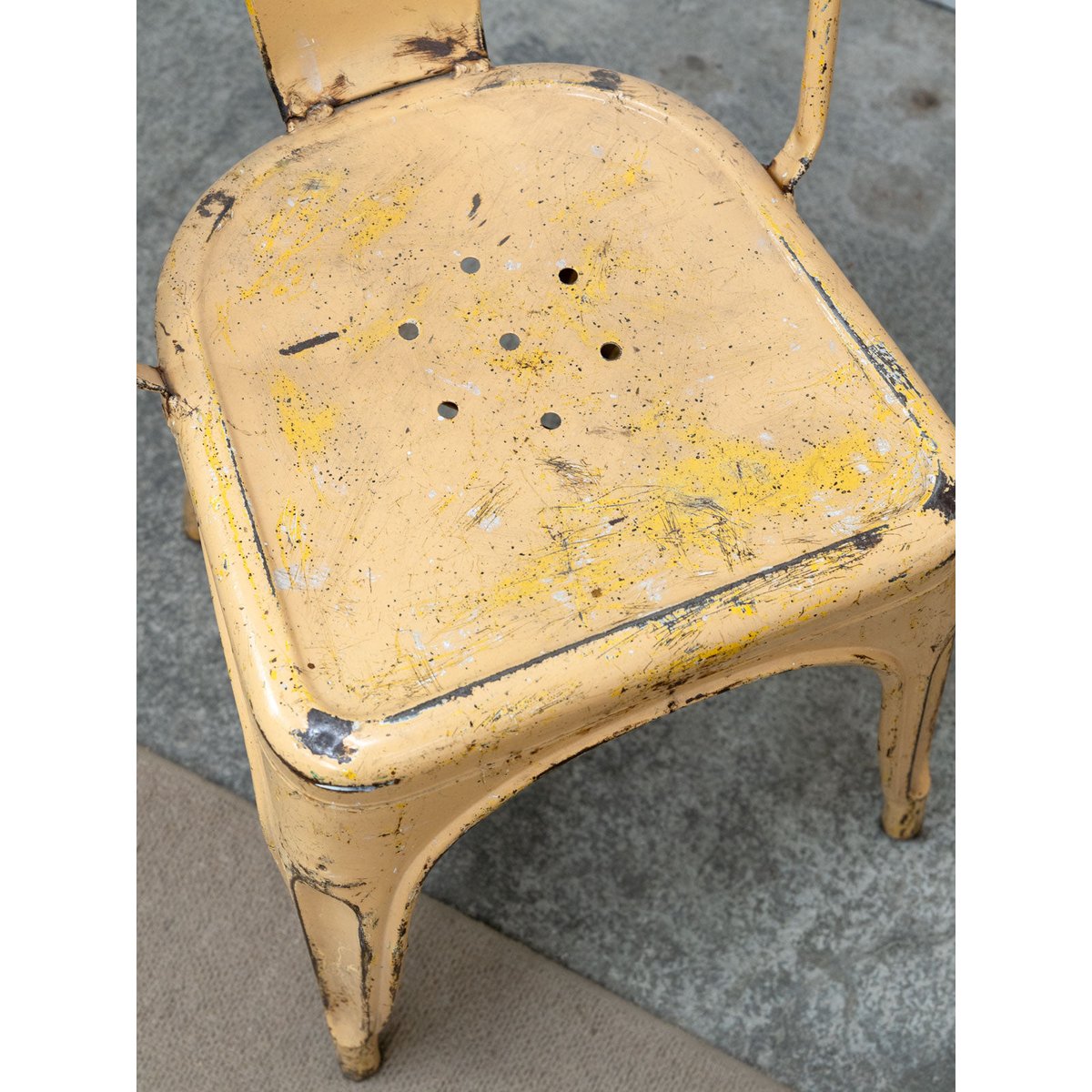 Lot de 3 chaises Tolix orange pastel Alma N°1698 - Bon état orange, DEBONGOUT