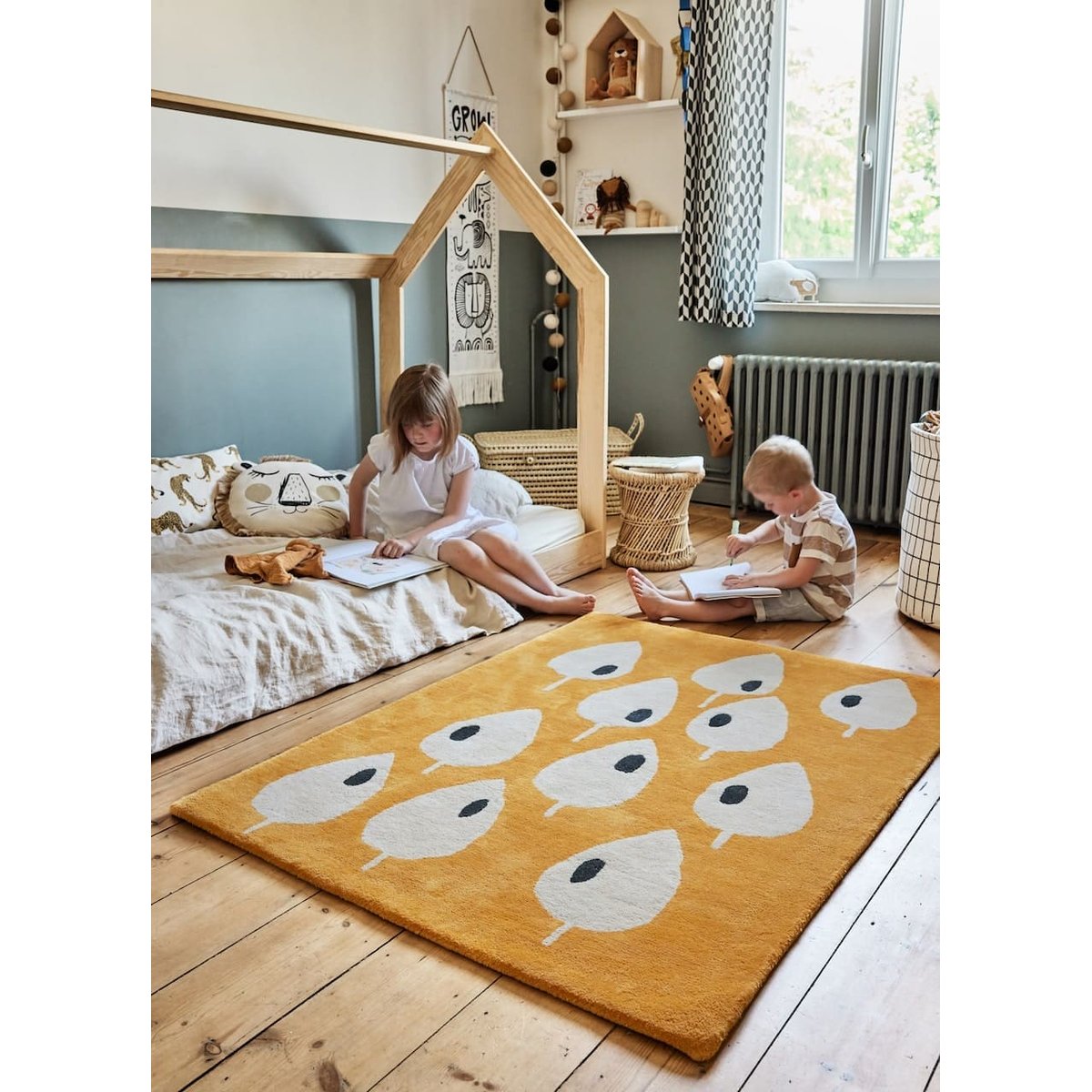 Tapis enfant rectangulaire épais, Coton bio GOTS, FORÊT abricot, BLEUU STUDIO