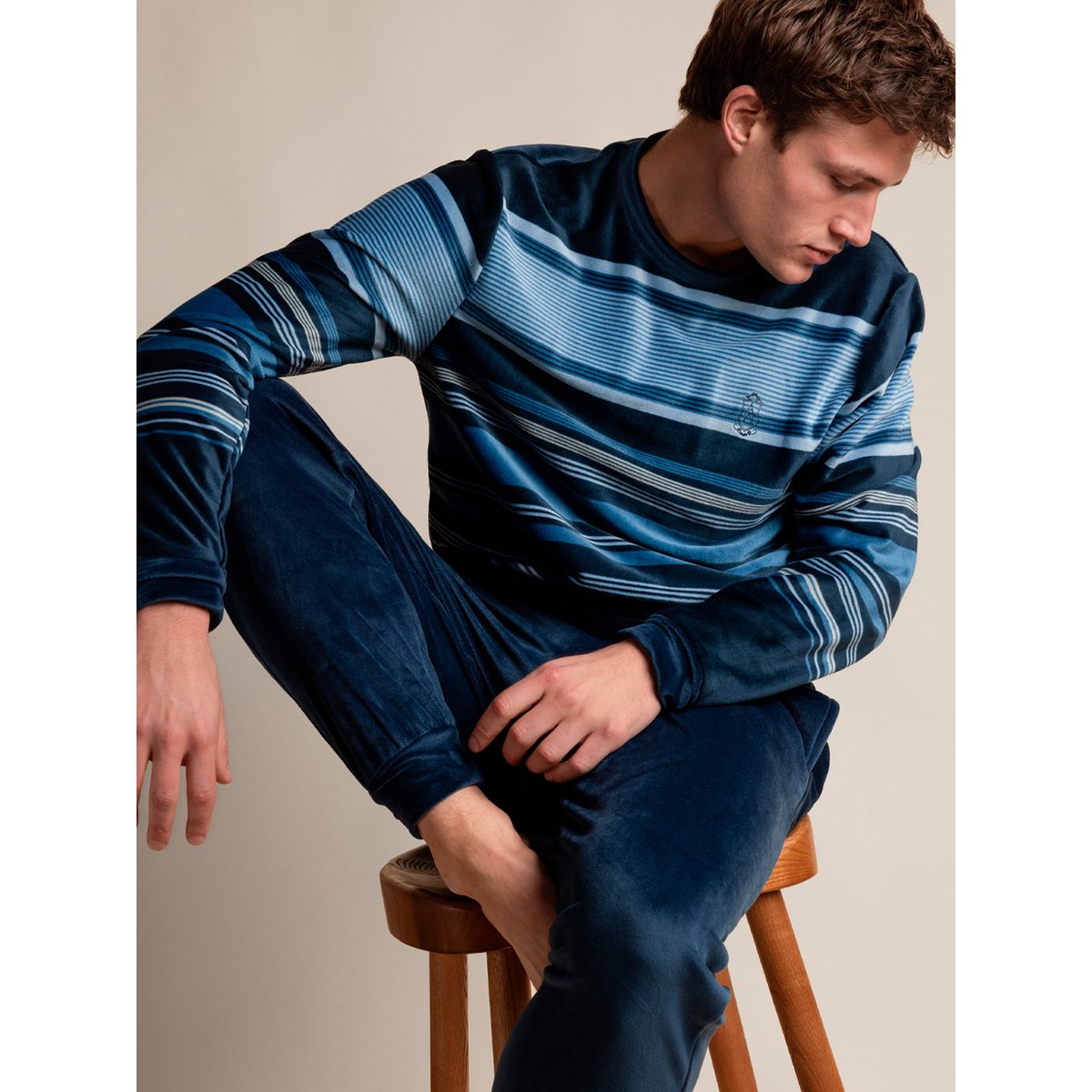Pyjama velours pantalon top manches longues Frostline bleu marine, ADMAS