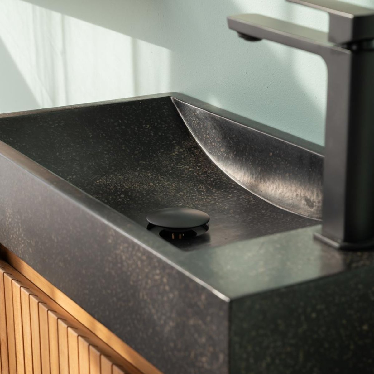 Lave main et Meuble suspendu en teck rectangle 60 LUXE noir, WANDA COLLECTION