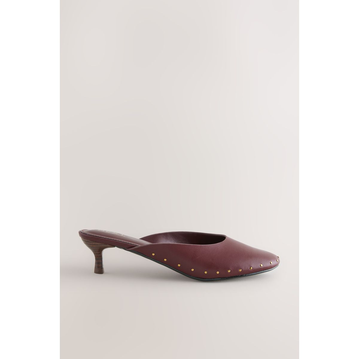 Mules cloutées à bout fermé vin, NEXT