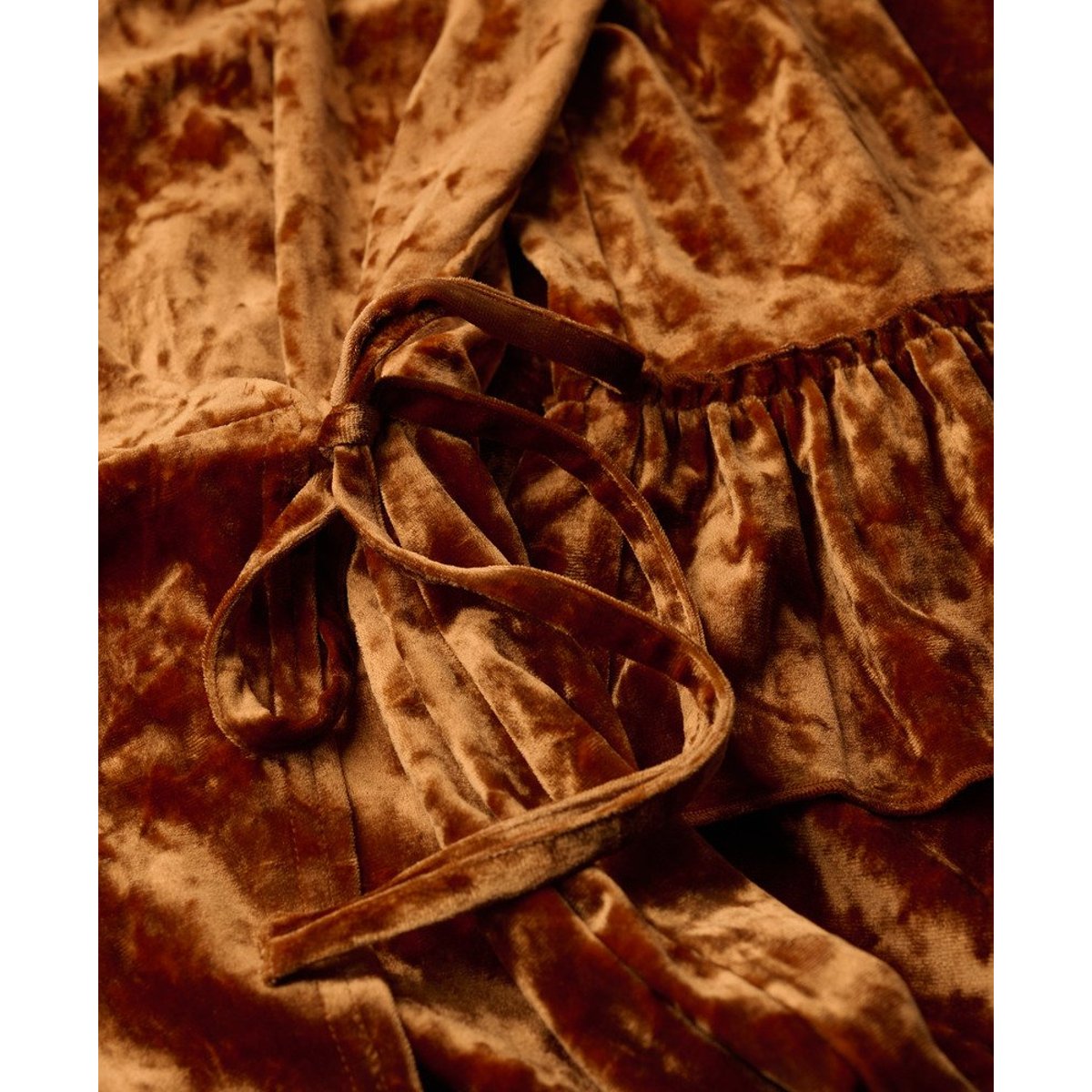 Robe portefeuille mi-longue en velours à manches courtes marron tabac, SUPERDRY