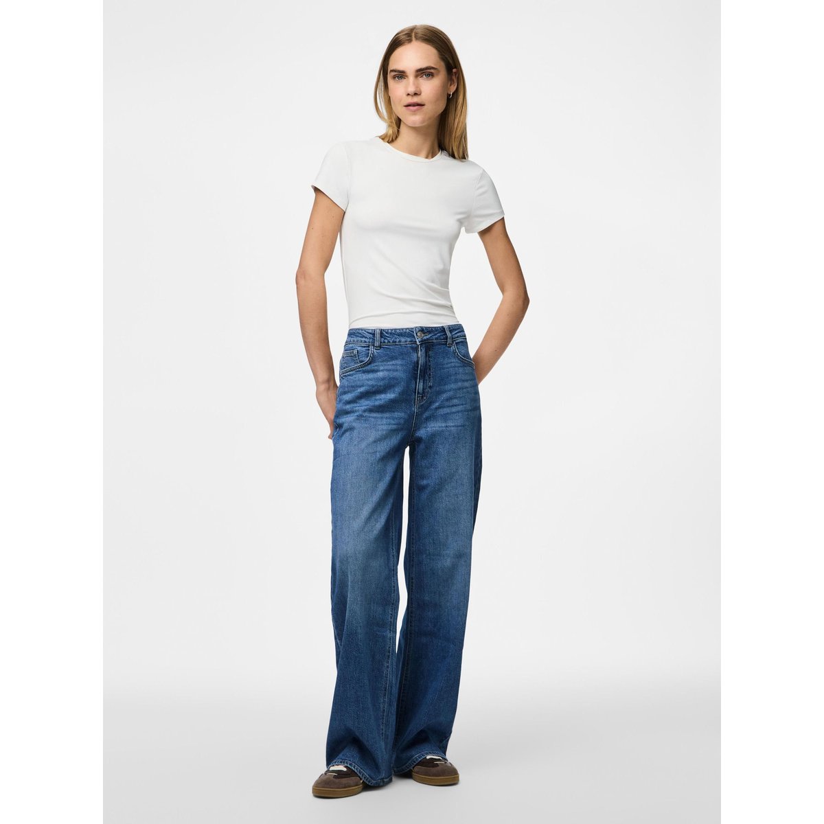 Jean À Coupe Ample medium blue denim, PIECES
