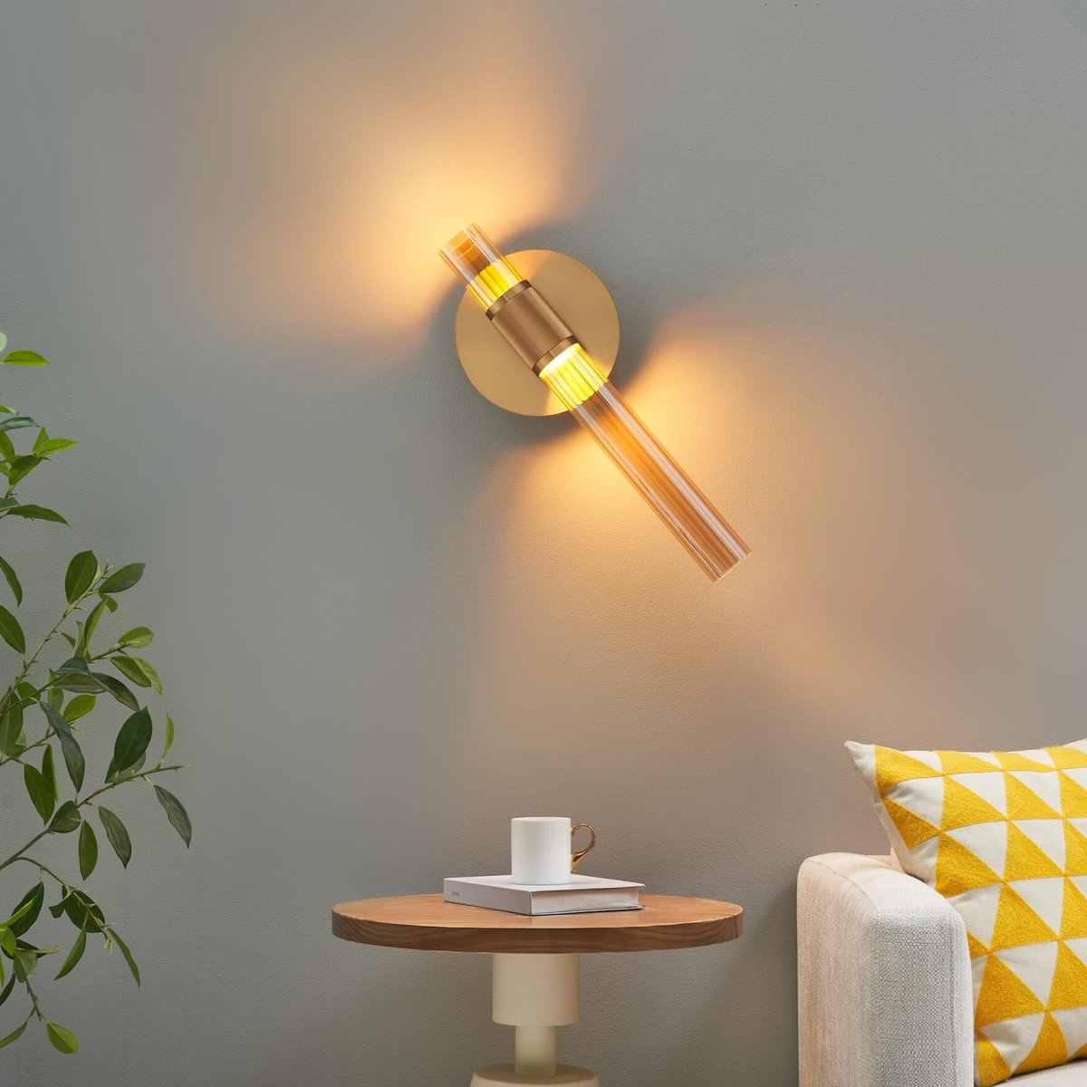 Applique LED en verre strié chic - CYLLIA ambré et laiton, KOSILUM