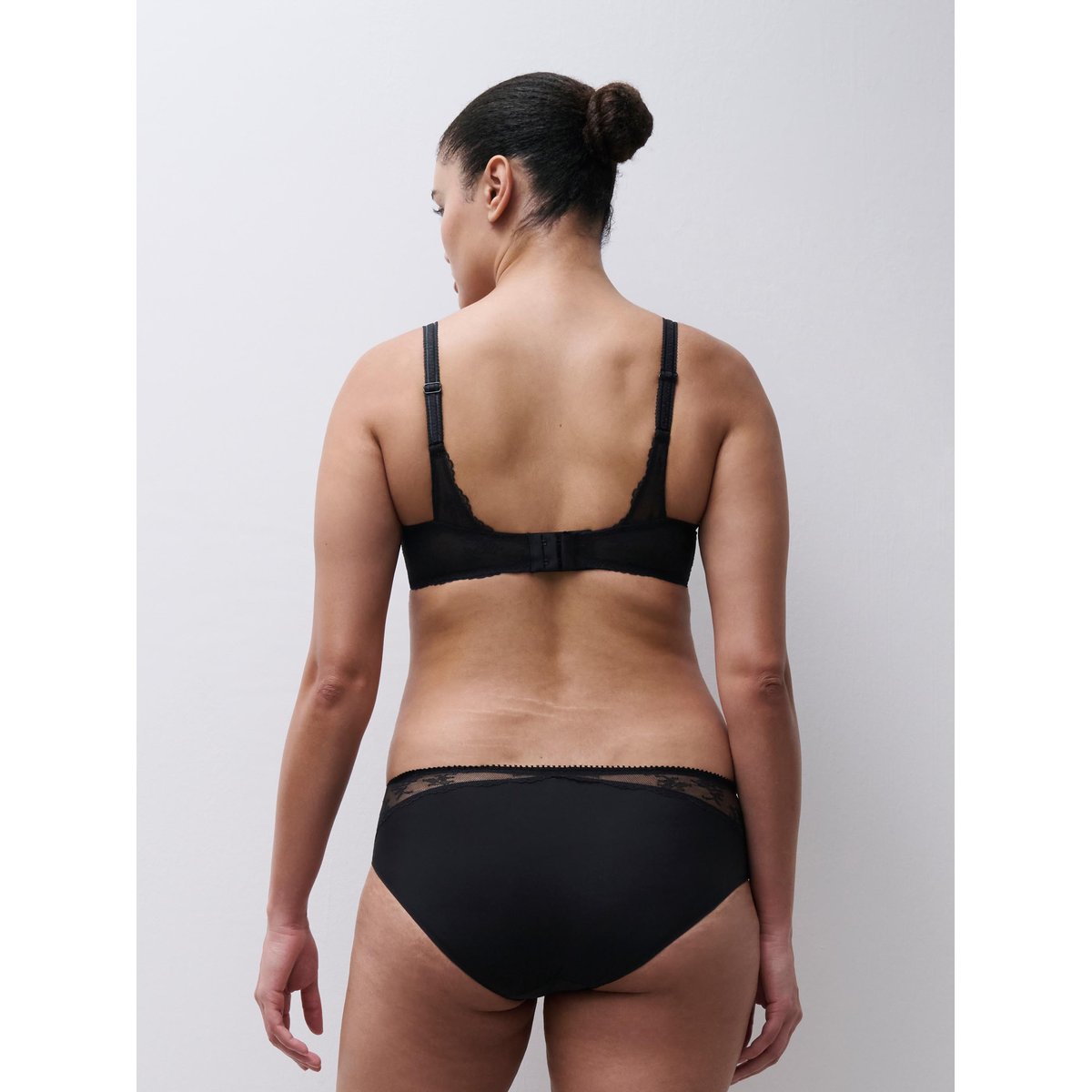 Soutien-gorge emboîtant ILLUSION crepuscular black, CHANTELLE