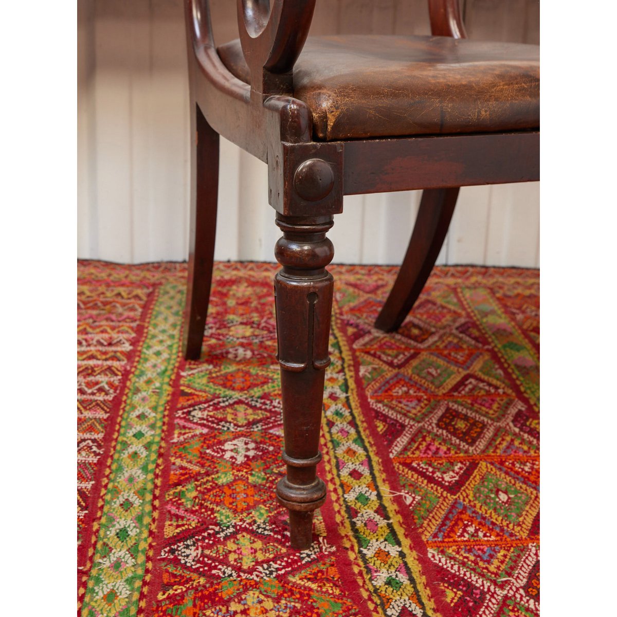 Fauteuil en cuir Ernest N°1079 - Bon état marron, DEBONGOUT