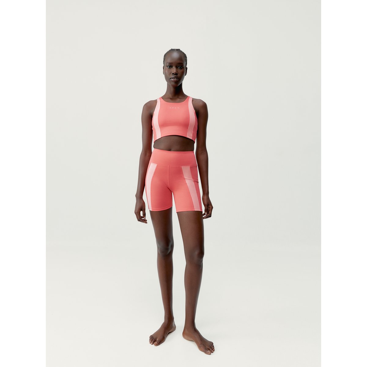 Short Moulant de Sport Performance BINDI corail, BORN