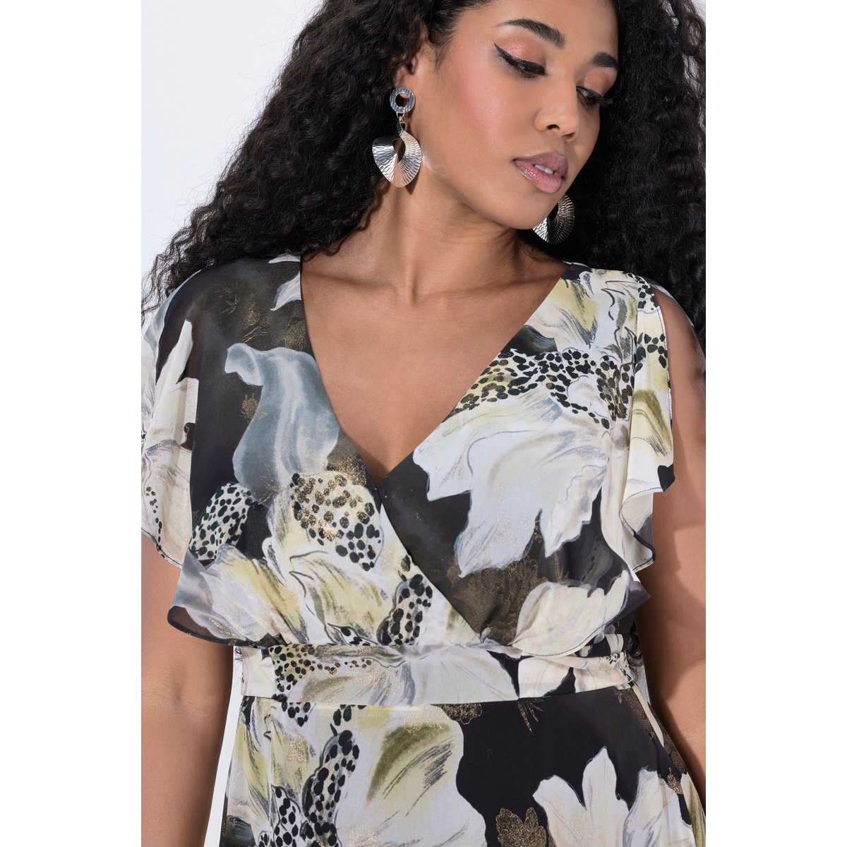 Robe maxi à ceinture. Décolleté V noir, ULLA POPKEN