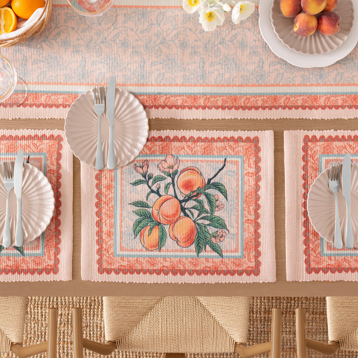 Anemone Peaches Indoor/Outdoor Table Runner multi-coloured, FURN.