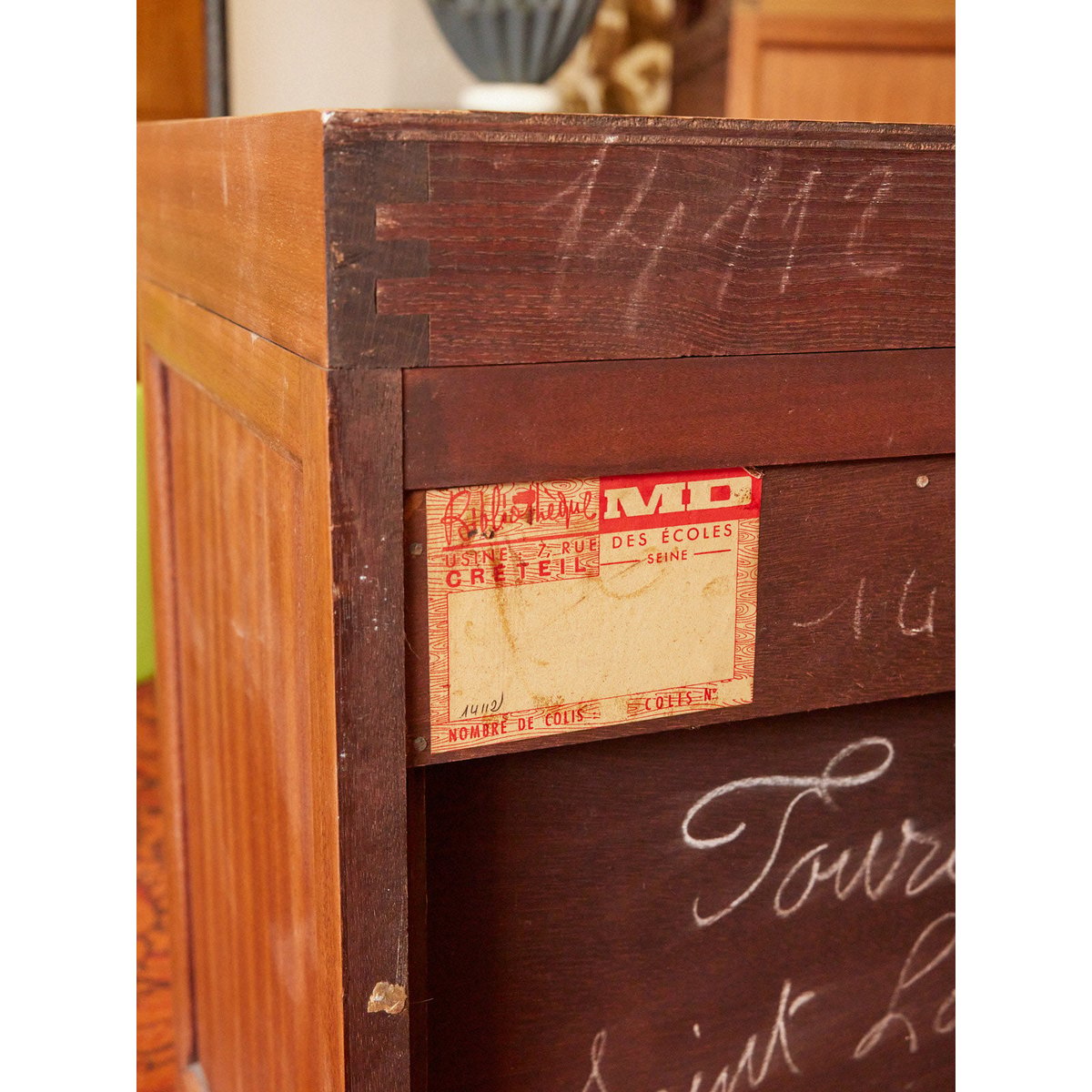 Vitrine MD en bois Victoria N°1362 - Bon état bois clair, DEBONGOUT