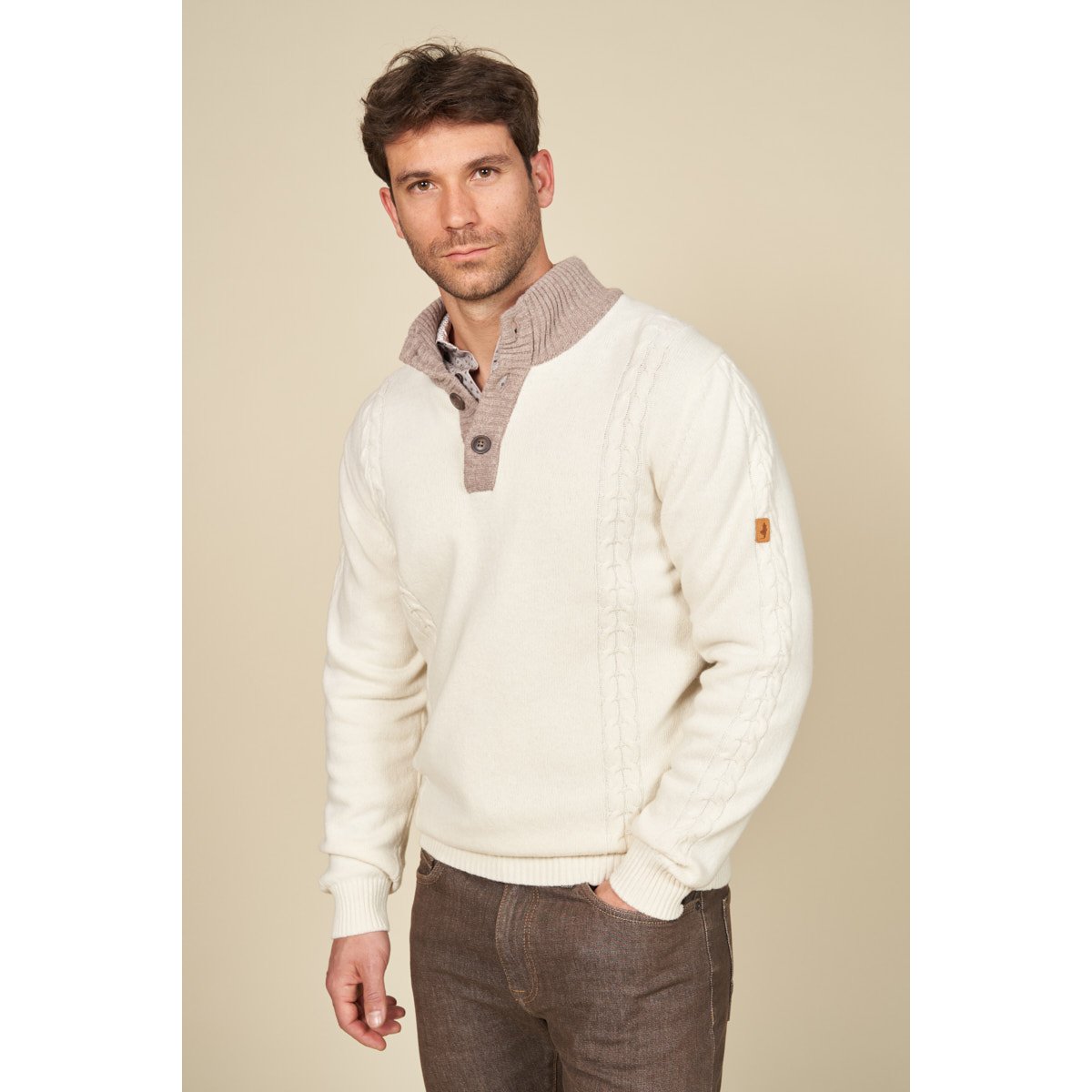 Pull col montant boutonné et torsades ecru, MCS