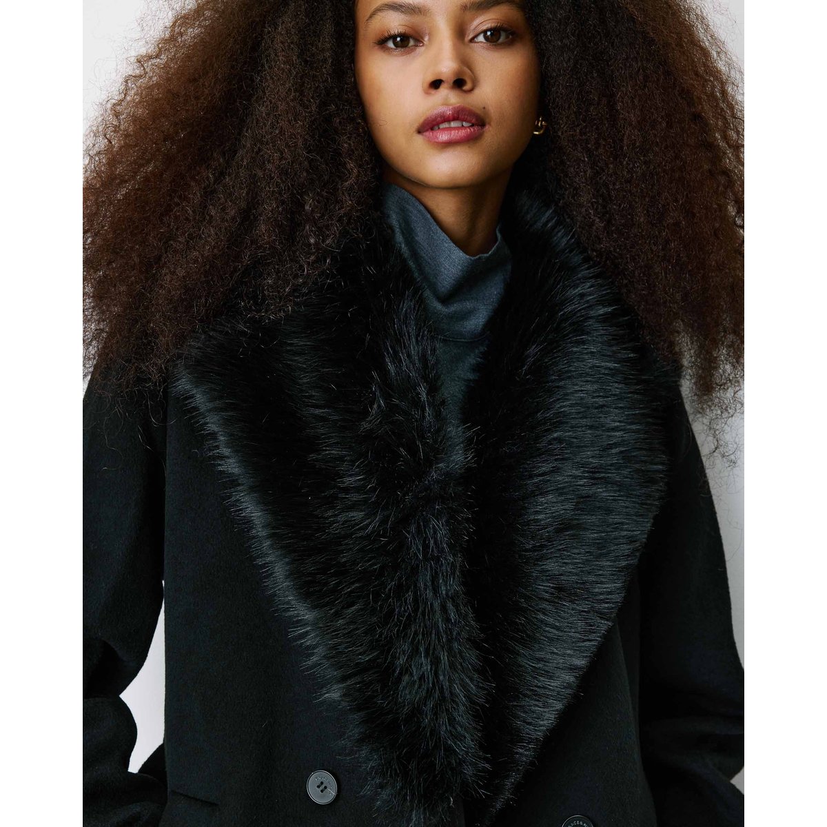 Manteau long croisé col en Imitation fourrure noir Beryl noir, GRACE & MILA