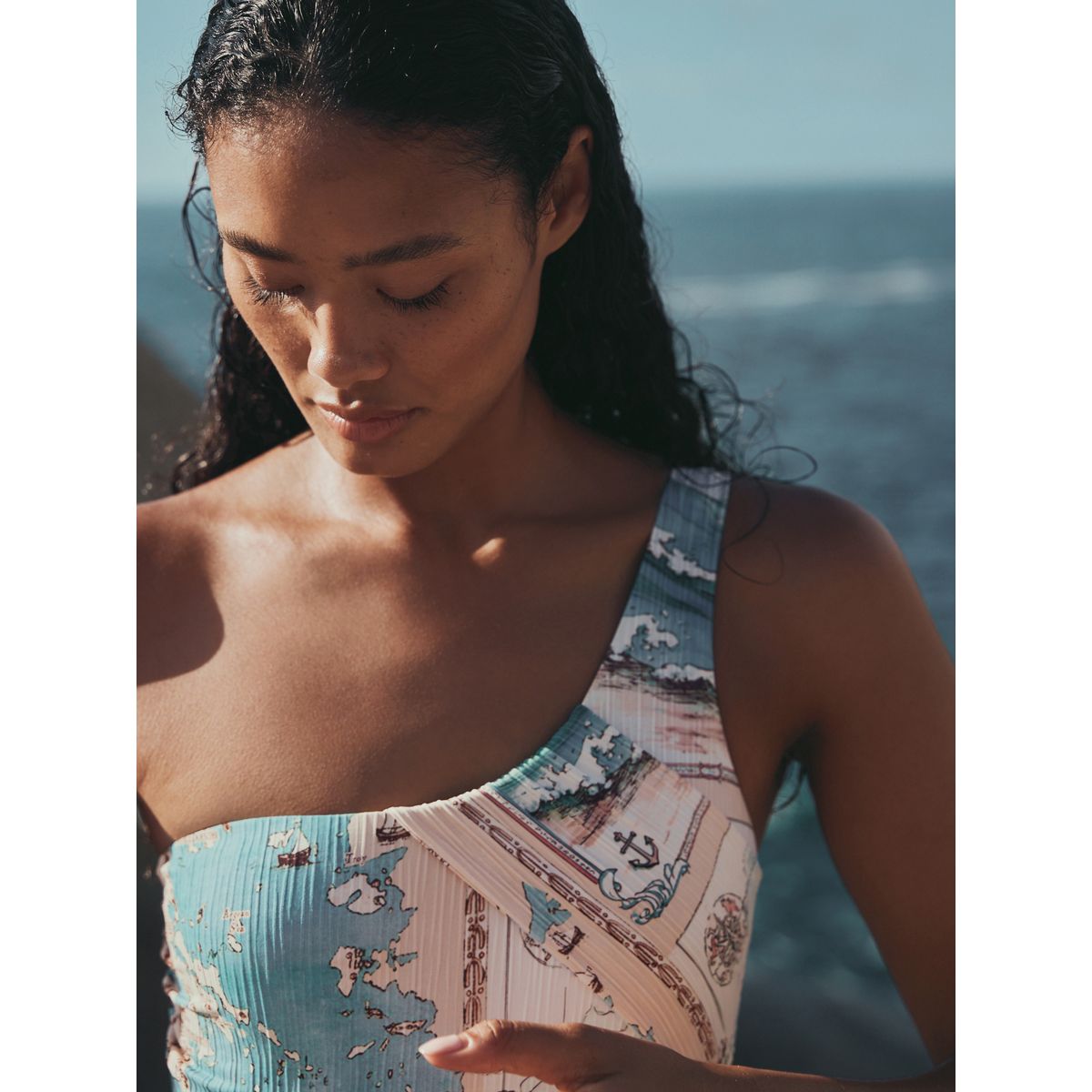 Maillot de bain gainant côtelé asymétrique carte crème/bleue, NEXT