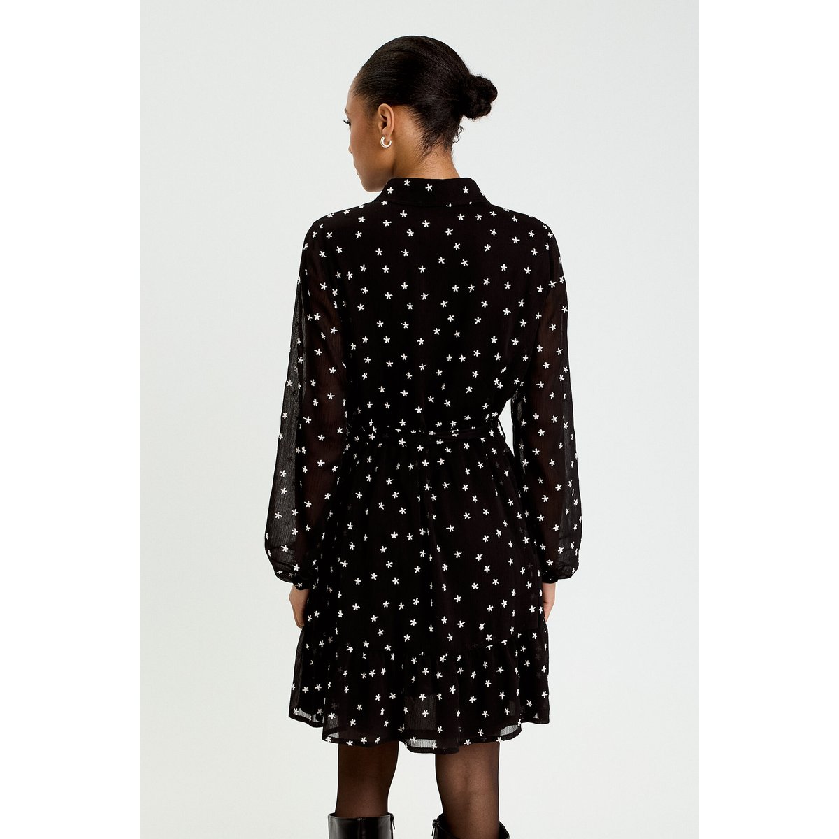 Robe brodée évasée manches longues noir, CACHE CACHE