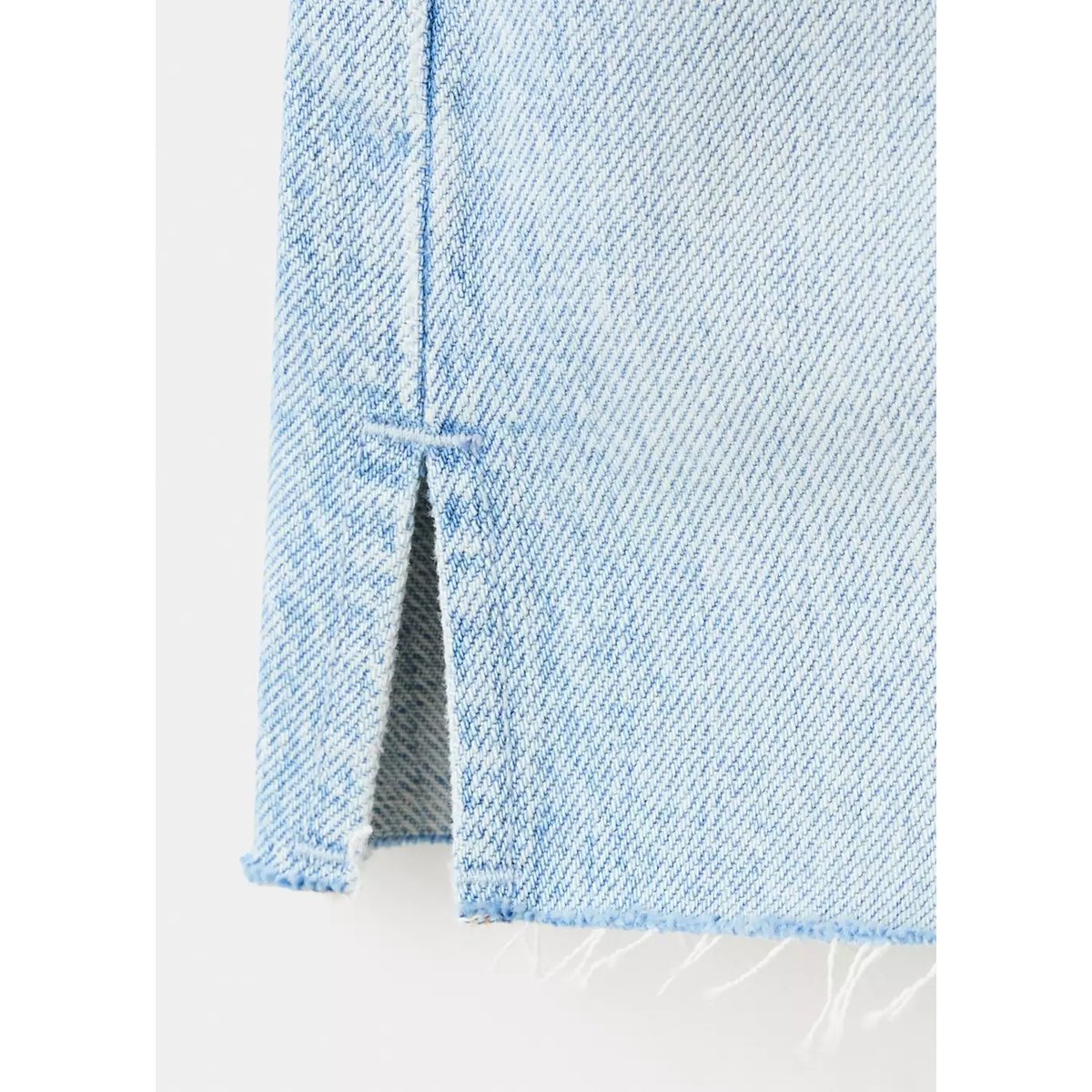 Short en jean revers effilochés bleu clair, MANGO